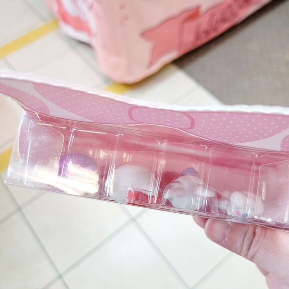 2/$20 Brand New Set of 4 Hello Kitty & Friends Eraser #1 - Picture 3 of 4